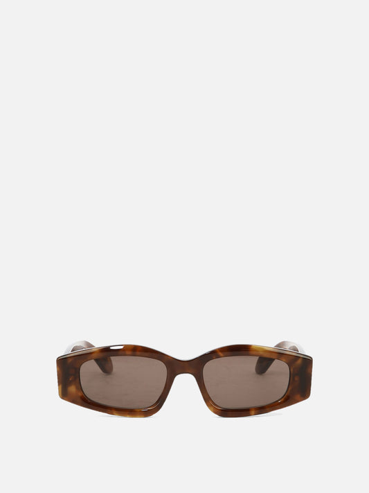 Sunglasses with geometric shape