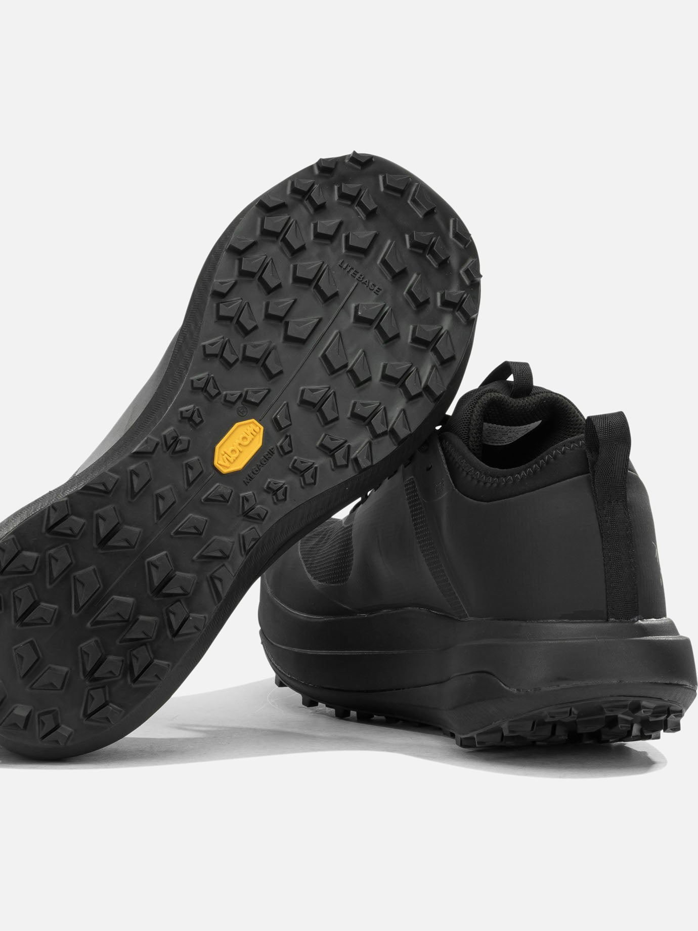 Low top sneakers 100% fabric - 100% rubber Black - Arc'teryx Men | PDP | VIETTI Online Store | Zoom-Modal_5