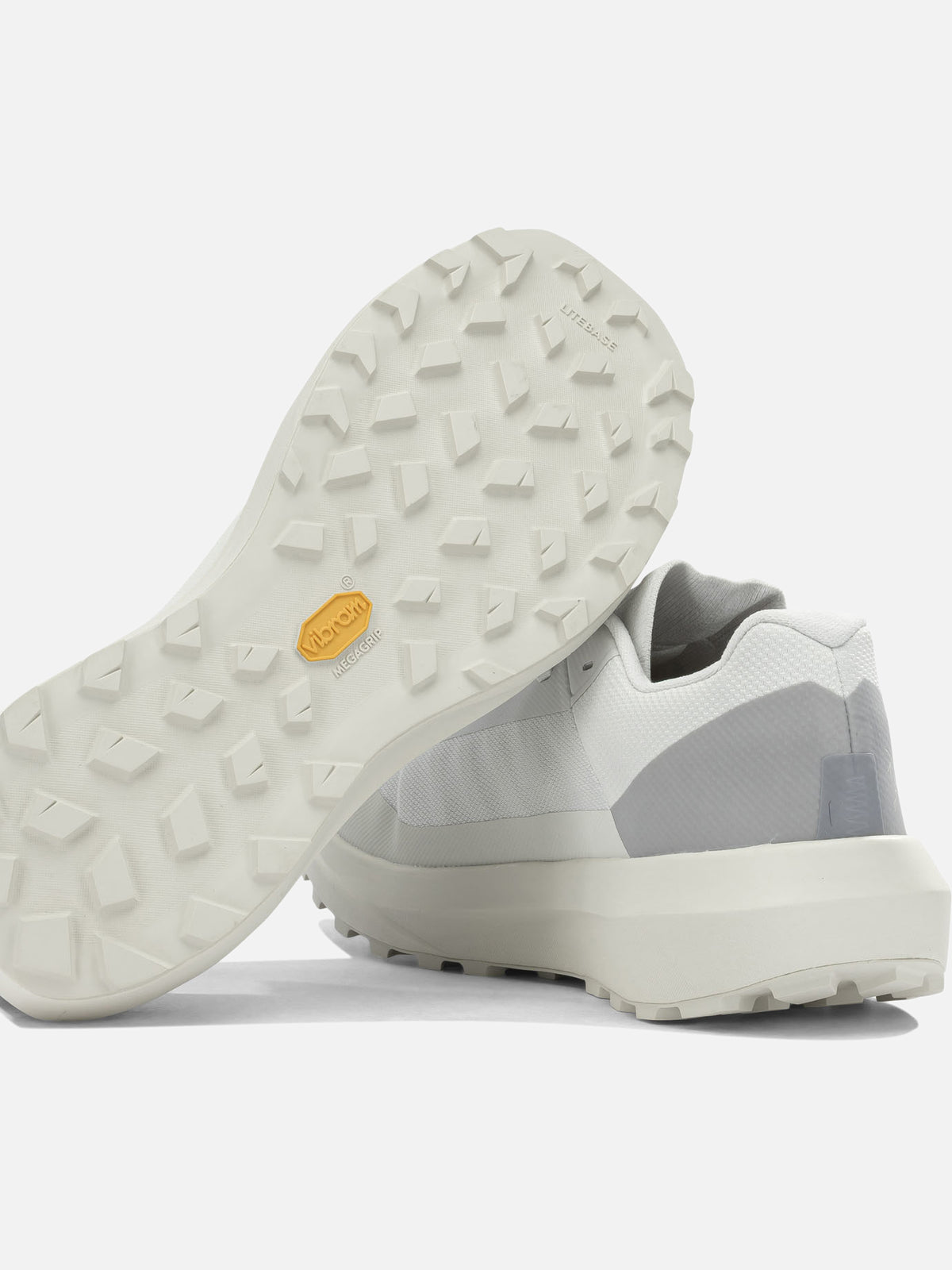 Arc'teryx "Norvan LD 4" low sneakers White