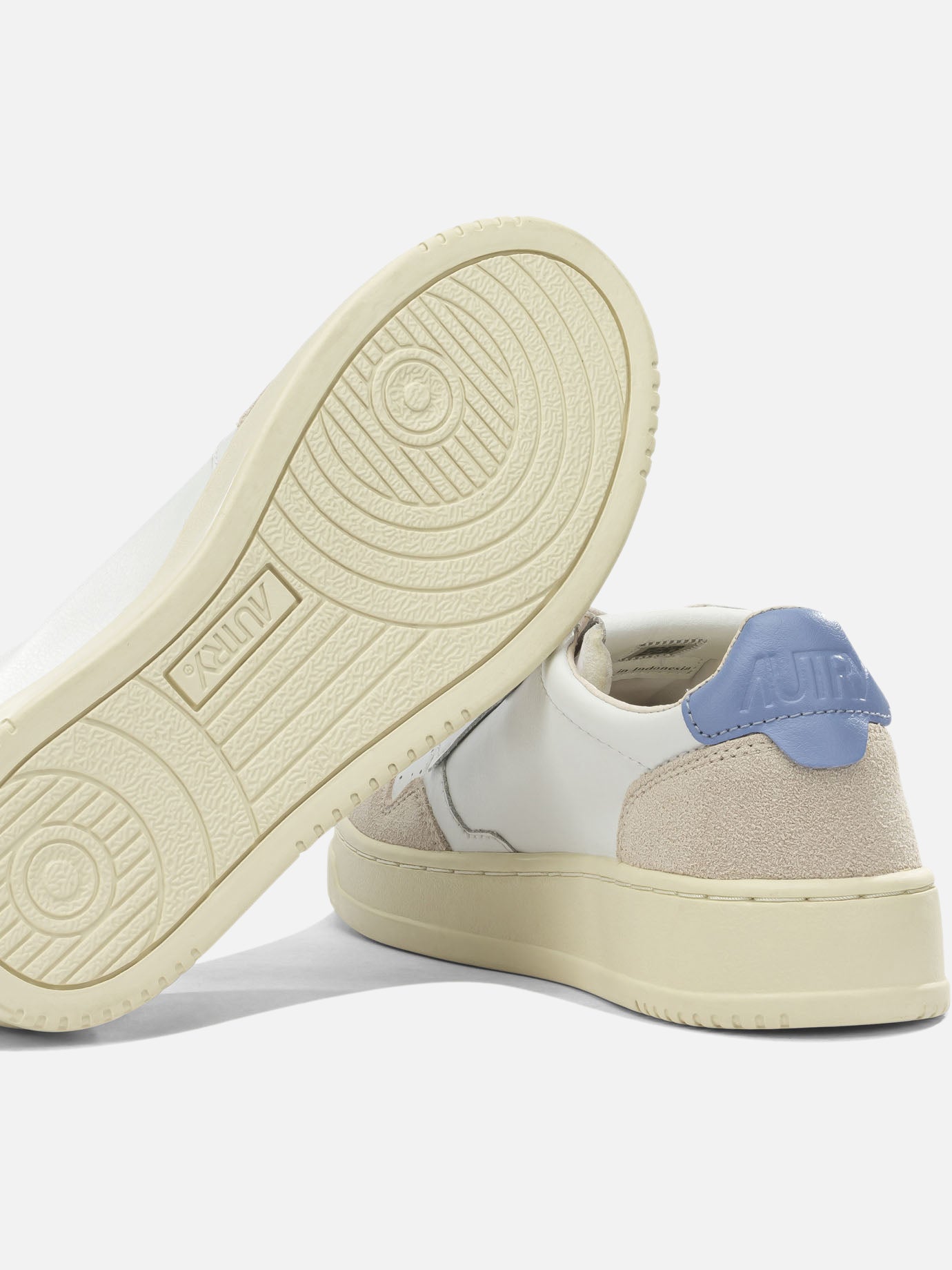 Autry "Medalist Low" low top sneakers Beige