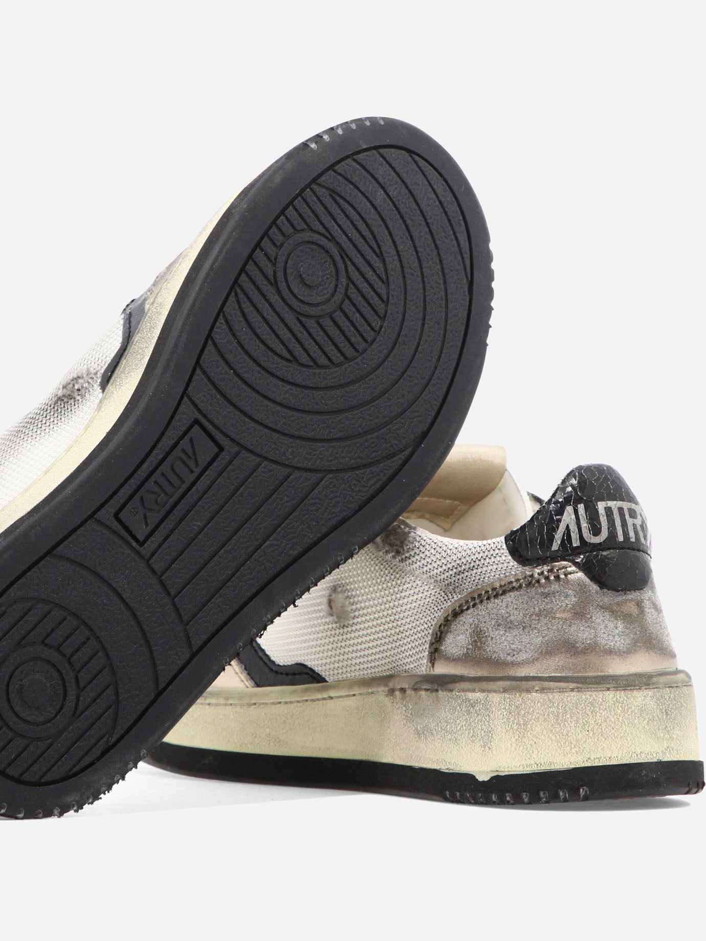 Autry "Medalist Low Super Vintage" Low Top Sneakers Gold