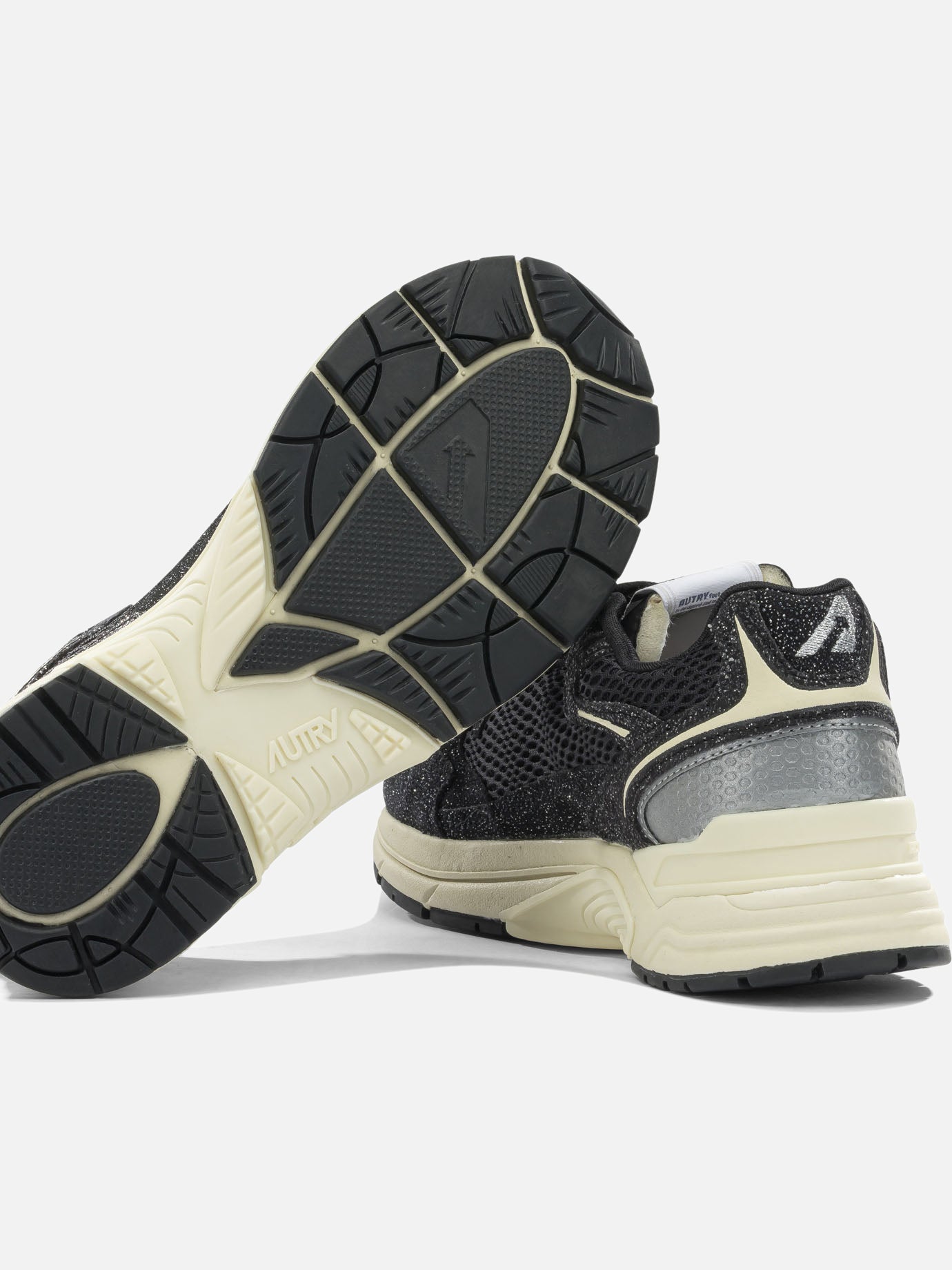 Low top sneakers 40% calf leather 40% mesh 10% nylon 10% thermoplastic polyurethane - 40% phylon 40% rubber 20% thermoplastic polyurethane Black - Autry Women | PDP | VIETTI Online Store | Zoom-Modal_5