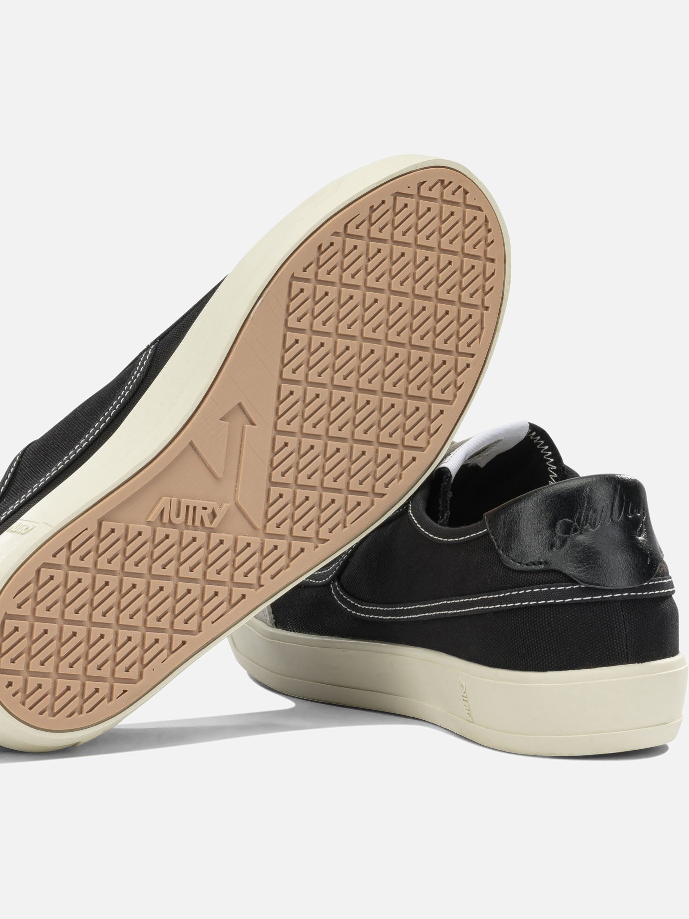 Low top sneakers 70% canvas 30% suede cow leather - 100% rubber Black - Autry Men | PDP | VIETTI Online Store | Zoom-Modal_5