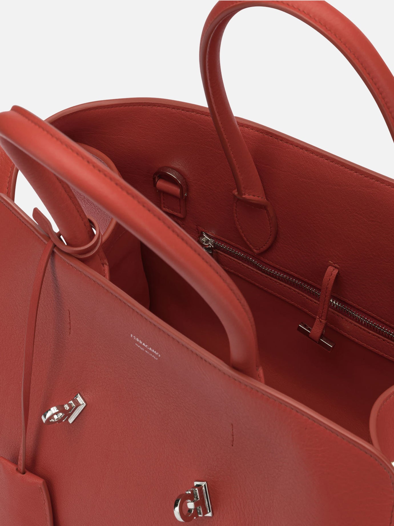 Medium bags 0766761 Red - Ferragamo Women | PDP | VIETTI Online Store | Zoom-Modal_5