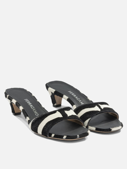 Heeled sandals 0790839 Black - Ferragamo Women | PLP | VIETTI Online Store | 2