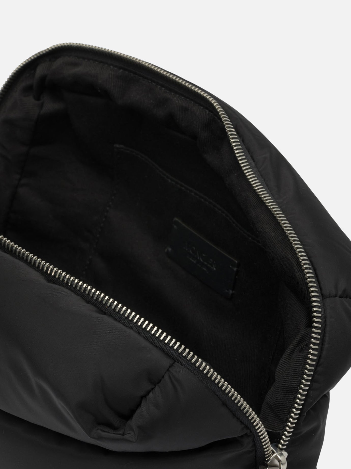 Pouch 100% polyamide - Lining: 95% cotton 5% acrylic - Padding: 90% down 10% feather Black - Moncler Women | PDP | VIETTI Online Store | Zoom-Modal_5