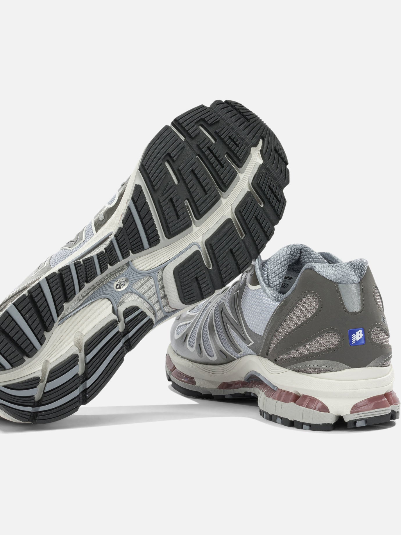 Low top sneakers 100% synthetic - 100% rubber Silver - New Balance Men | PDP | VIETTI Online Store | Zoom-Modal_5