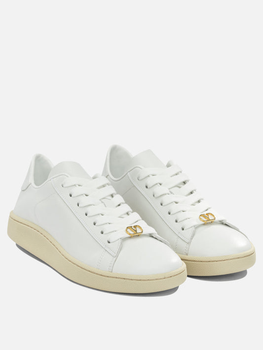 Low top sneakers 100% calf leather - 100% rubber White - Valentino Garavani Women | PLP | VIETTI Online Store | 2