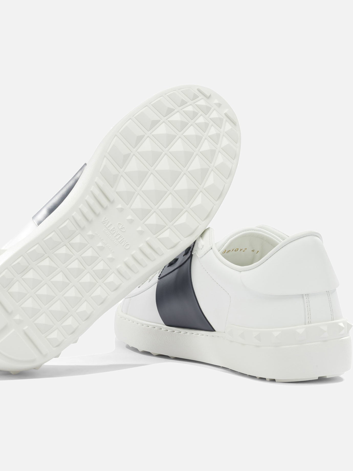 Low top sneakers 100% calf leather - 100% calf leather White - Valentino Garavani Men | PDP | VIETTI Online Store | Zoom-Modal_5