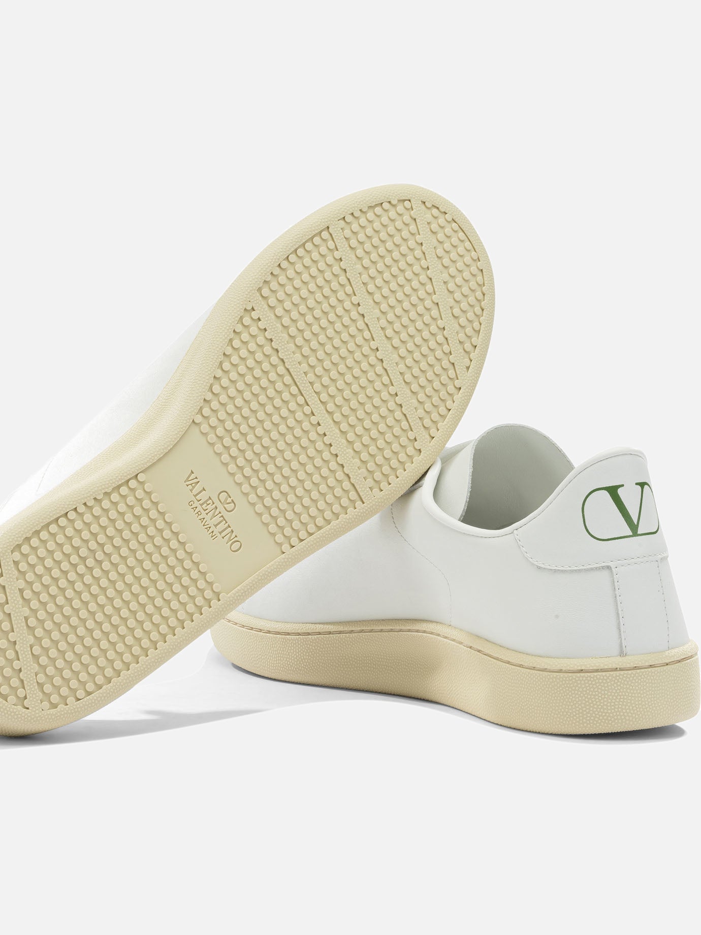 Low top sneakers 100% calf leather - 100% rubber White - Valentino Garavani Men | PDP | VIETTI Online Store | Zoom-Modal_5