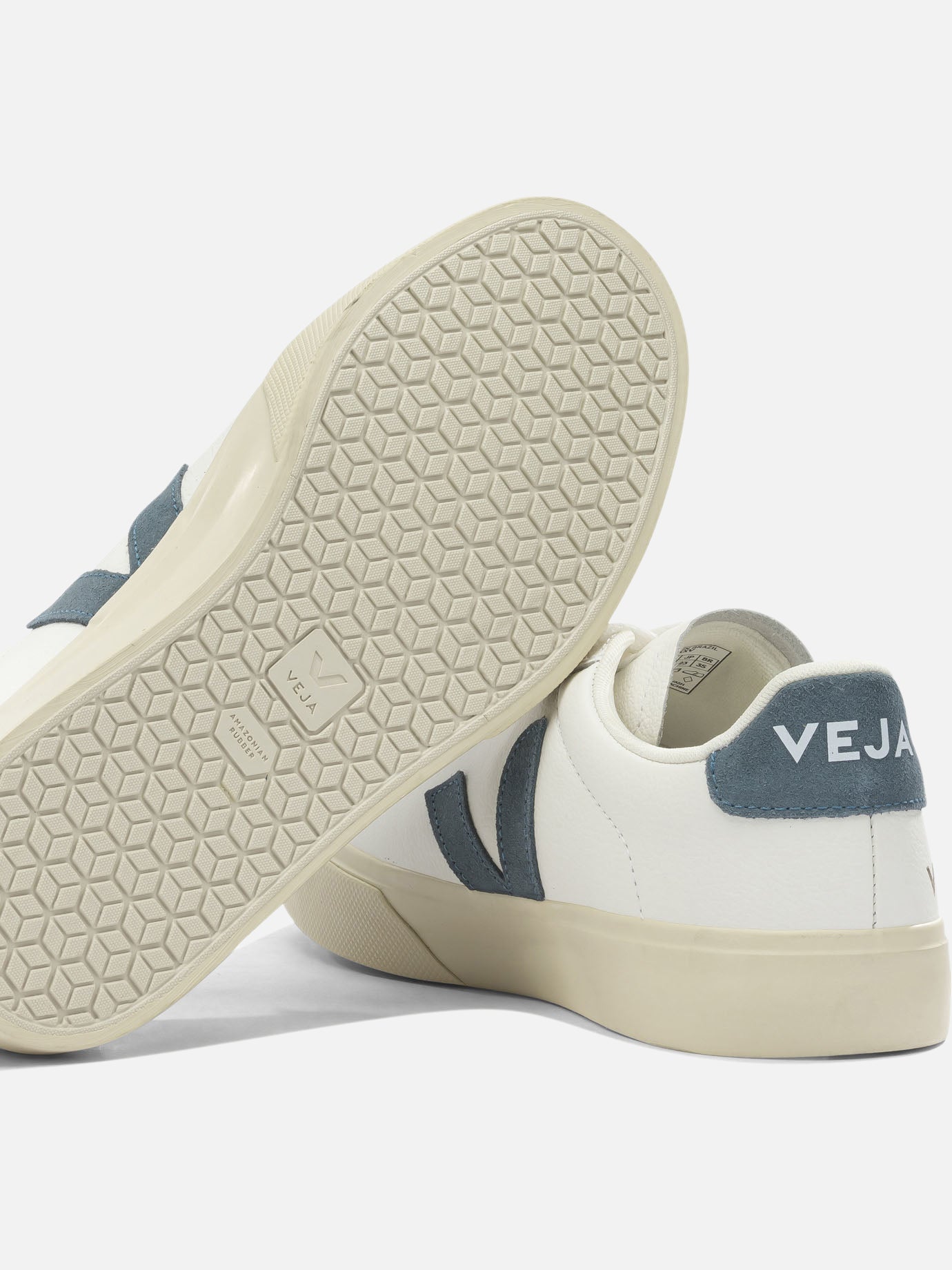 Low top sneakers 100% organic leather - 50% amazonian rubber 26% mineral silica 19% other fabric 5% synthetic rubber White - Veja Women | PDP | VIETTI Online Store | Zoom-Modal_5