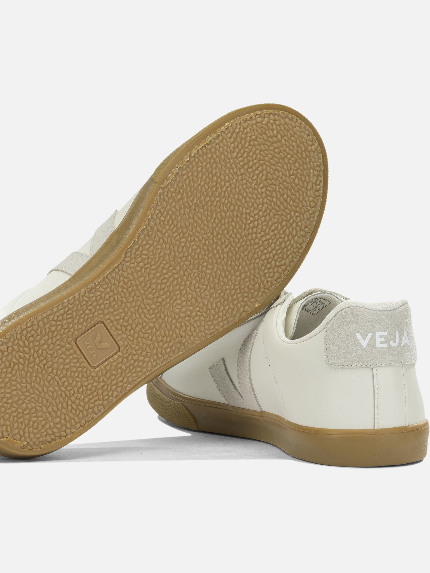 Low top sneakers 100% leather - 40% amazonian rubber 23% mineral silica 16% other fabric 11% synthetic rubber 10% recycled rubber White - Veja Men | PDP | VIETTI Online Store | Zoom-Modal_5