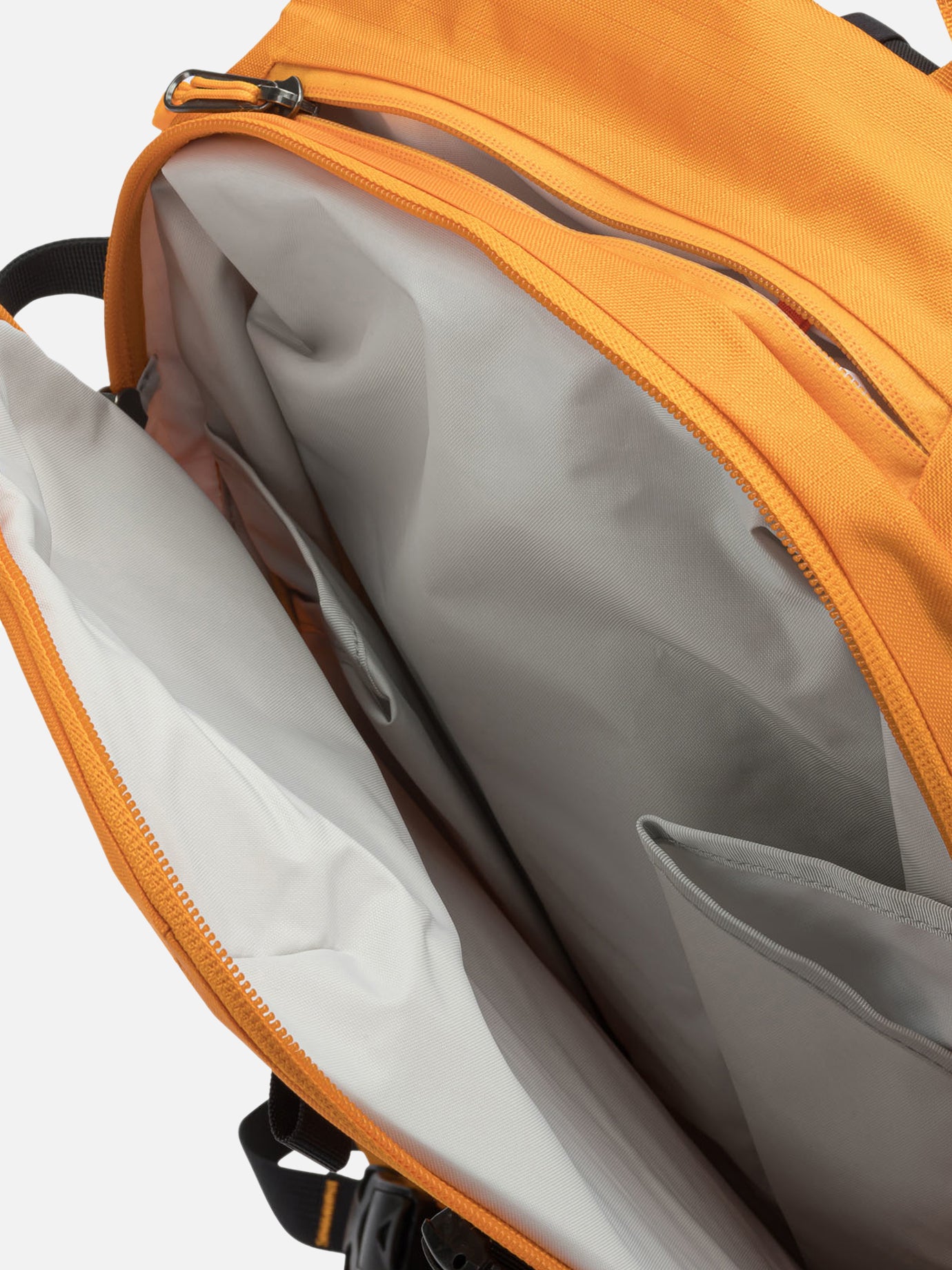 Sport backpacks 100% nylon - Padding: 70% polyethylene 30% ethylene vinyl acetate (foam) - Lining:100% nylon Orange - Arc'teryx Men | PDP | VIETTI Online Store | Zoom-Modal_5