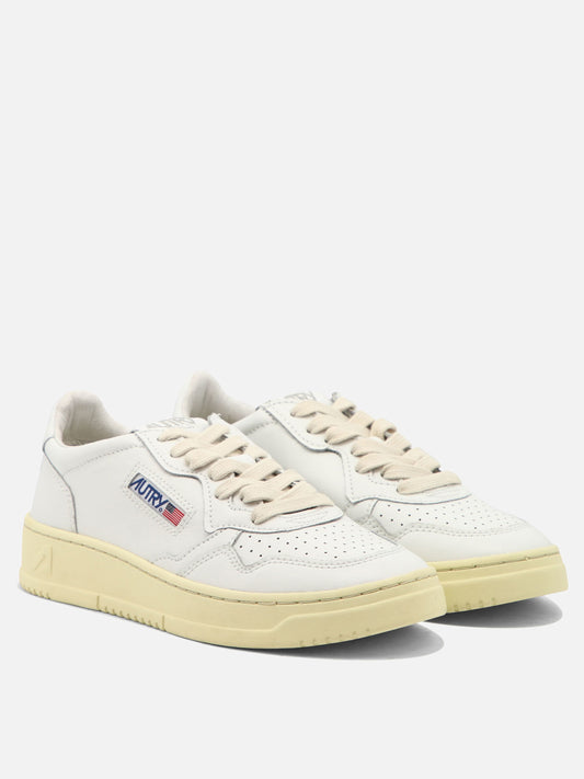 Low top sneakers 100% cow leather - 100% rubber White - Autry Women | PLP | VIETTI Online Store | 2