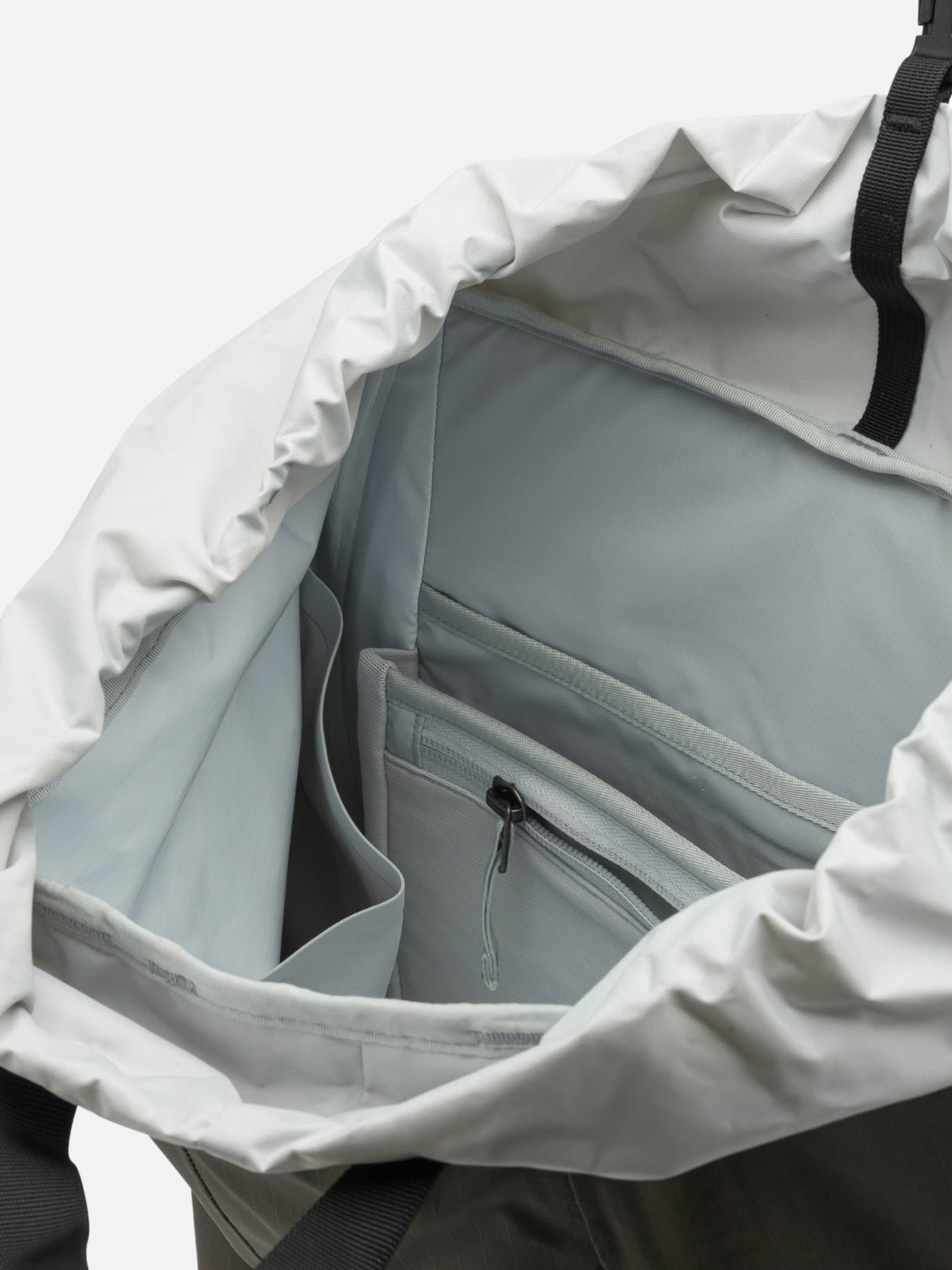 Sport backpacks 83% nylon 17% thermoplastic polyurethane - Lining: 100% nylon Green - Arc'teryx Men | PDP | VIETTI Online Store | Zoom-Modal_5