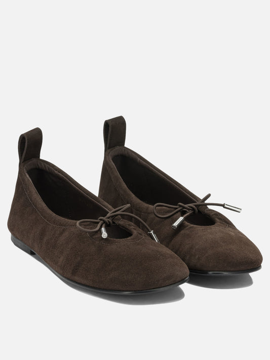 Classic ballet flats 45% polyethylene terephthalate 35% recycled leather 10% others 10% polyurethane - 100% cuerolite Brown - Alohas Women | PLP | VIETTI Online Store | 2