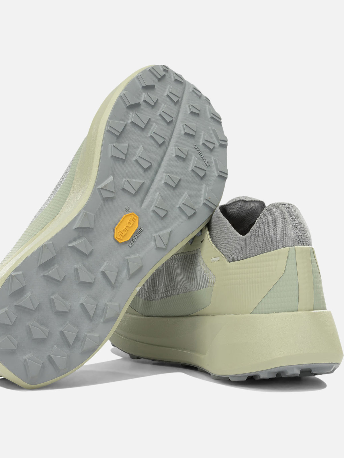 Arc'teryx "Sylan 2" Low-Top Sneakers Green