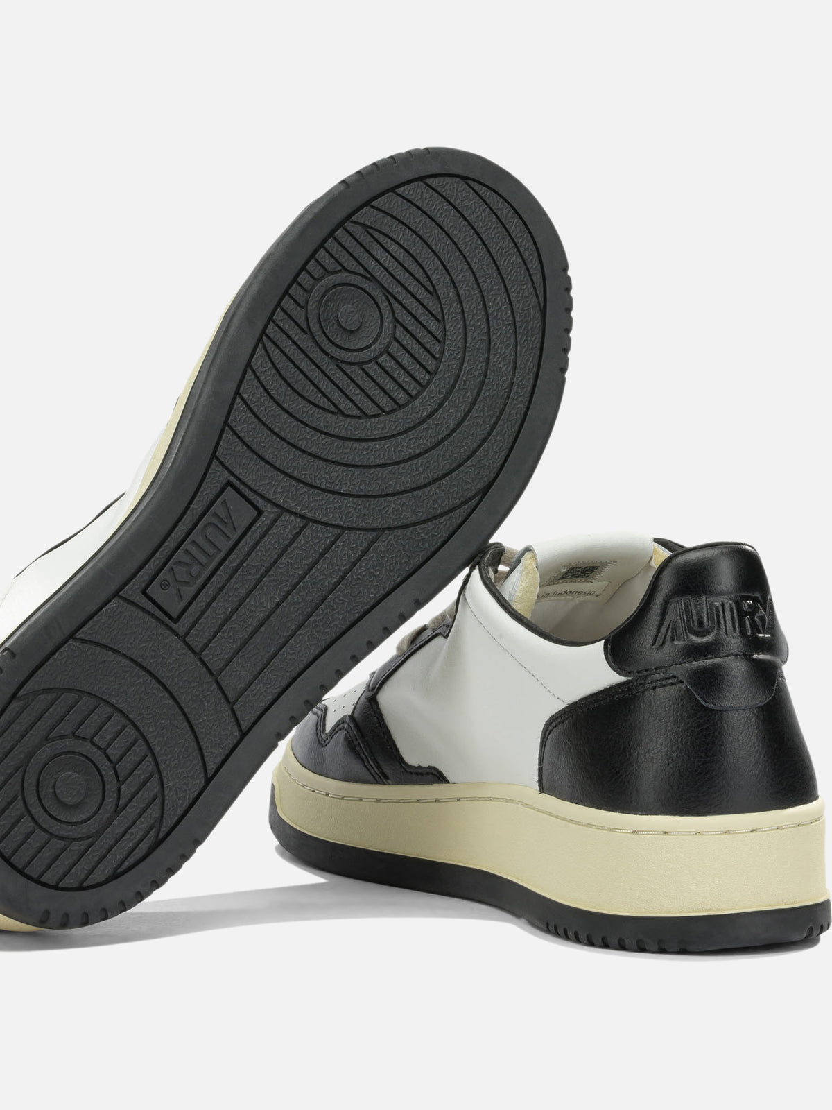Autry "Medalist Low" Low-Top Sneakers Black