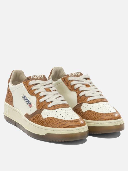Low top sneakers 60% cow leather 40% crocodile embossed cow leather - 100% rubber Beige - Autry Women | PLP | VIETTI Online Store | 2
