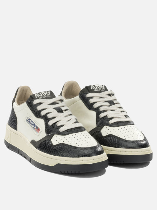 Low top sneakers 60% cow leather 40% crocodile embossed cow leather - 100% rubber Beige - Autry Women | PLP | VIETTI Online Store | 2