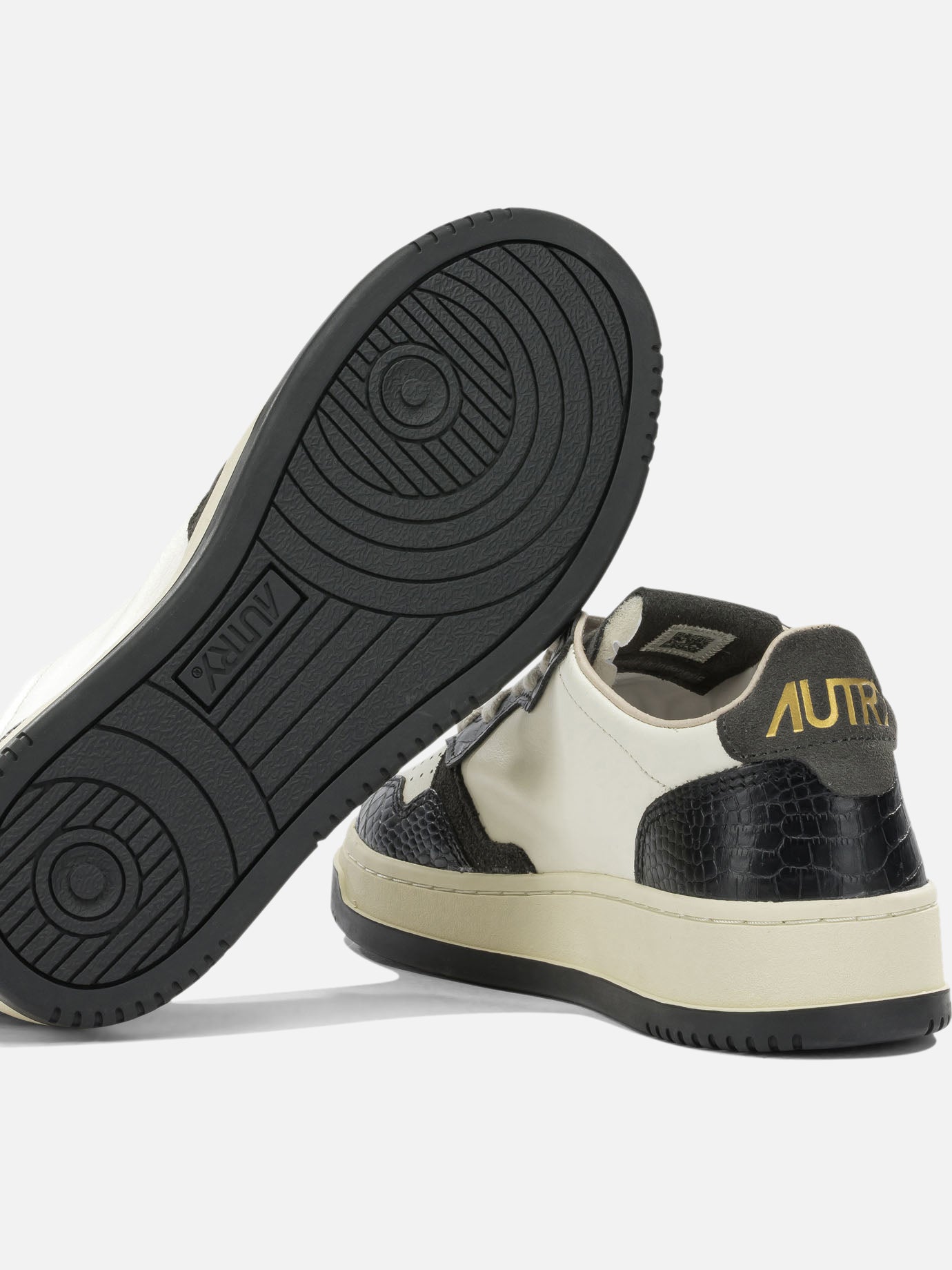 Low top sneakers 60% cow leather 40% crocodile embossed cow leather - 100% rubber Beige - Autry Women | PDP | VIETTI Online Store | Zoom-Modal_5