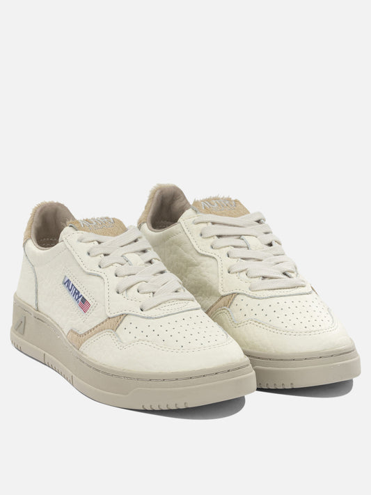 Low top sneakers 85% cow leather 15% pony cow leather - 100% rubber White - Autry Women | PLP | VIETTI Online Store | 2