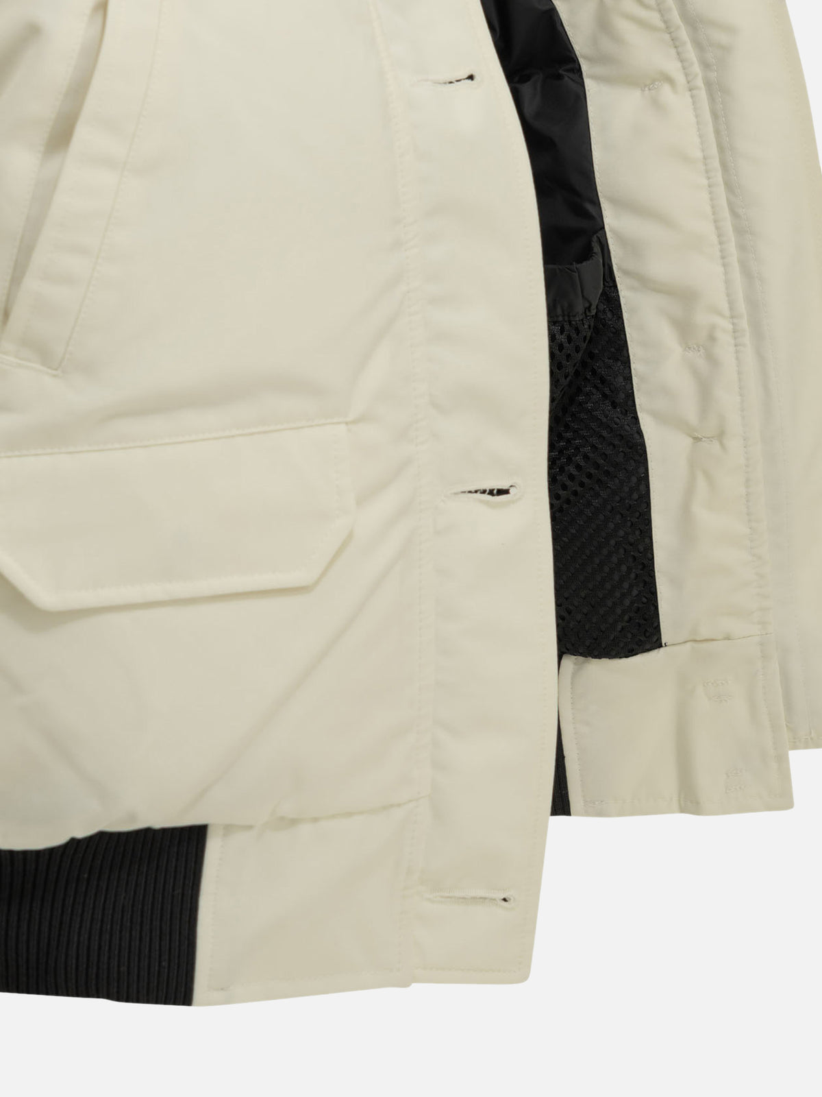 Canada Goose "Chilliwack" Short Down Jacket White
