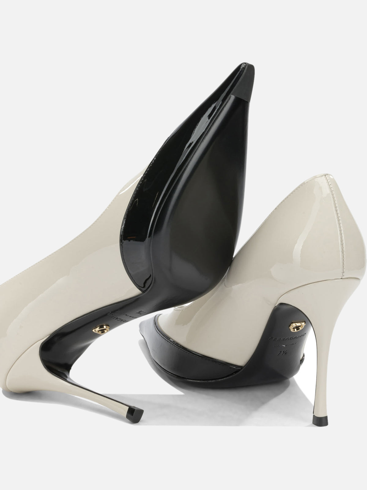 Ferragamo "Yasmin 95MM" Pumps - White