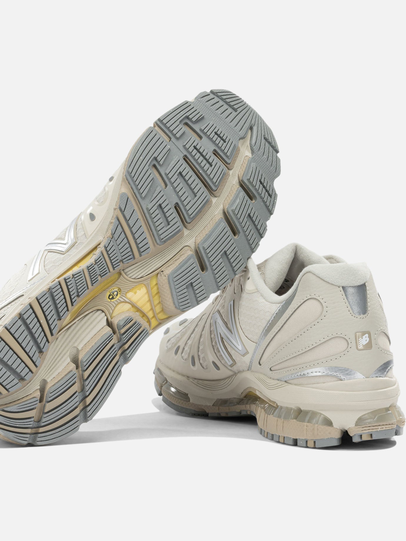 Low top sneakers 100% synthetic fiber - 100% rubber Beige - New Balance Men | PDP | VIETTI Online Store | Zoom-Modal_5