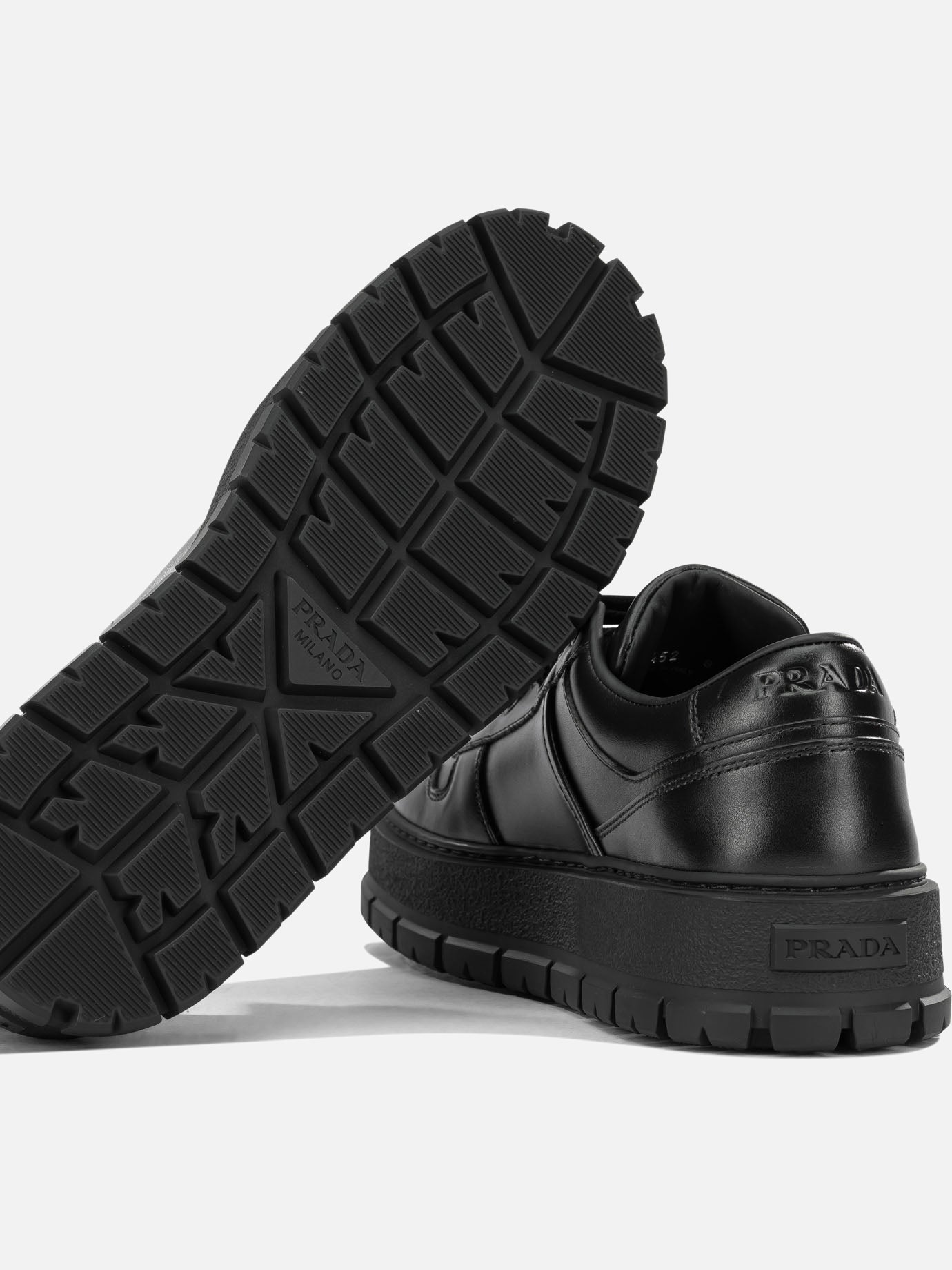 Low top sneakers 100% calf leather Black - Prada Men | PDP | VIETTI Online Store | Zoom-Modal_5