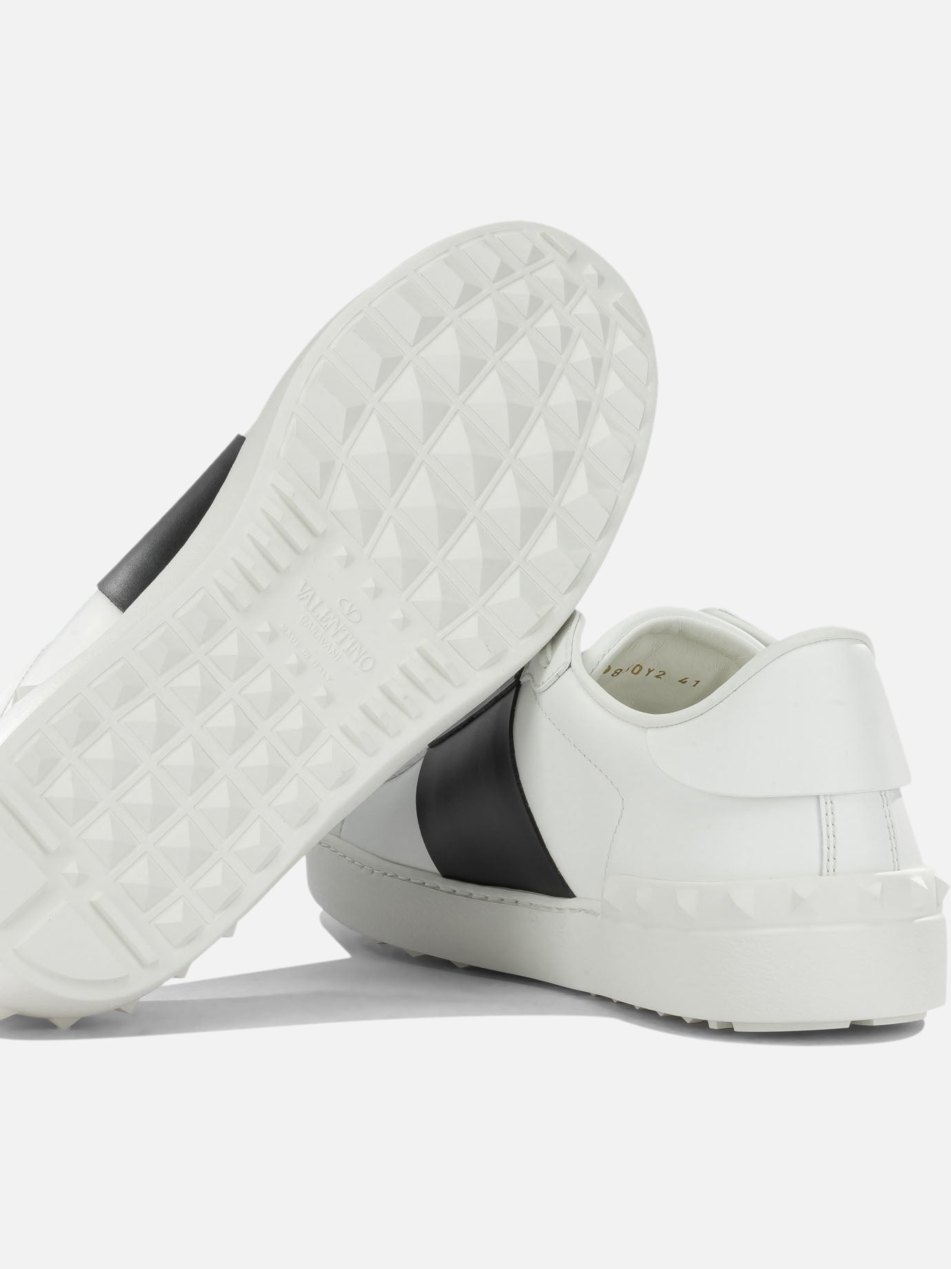 Low top sneakers 100% calf leather - 100% ethylene-vinyl acetate Black - Valentino Garavani Men | PDP | VIETTI Online Store | Zoom-Modal_5