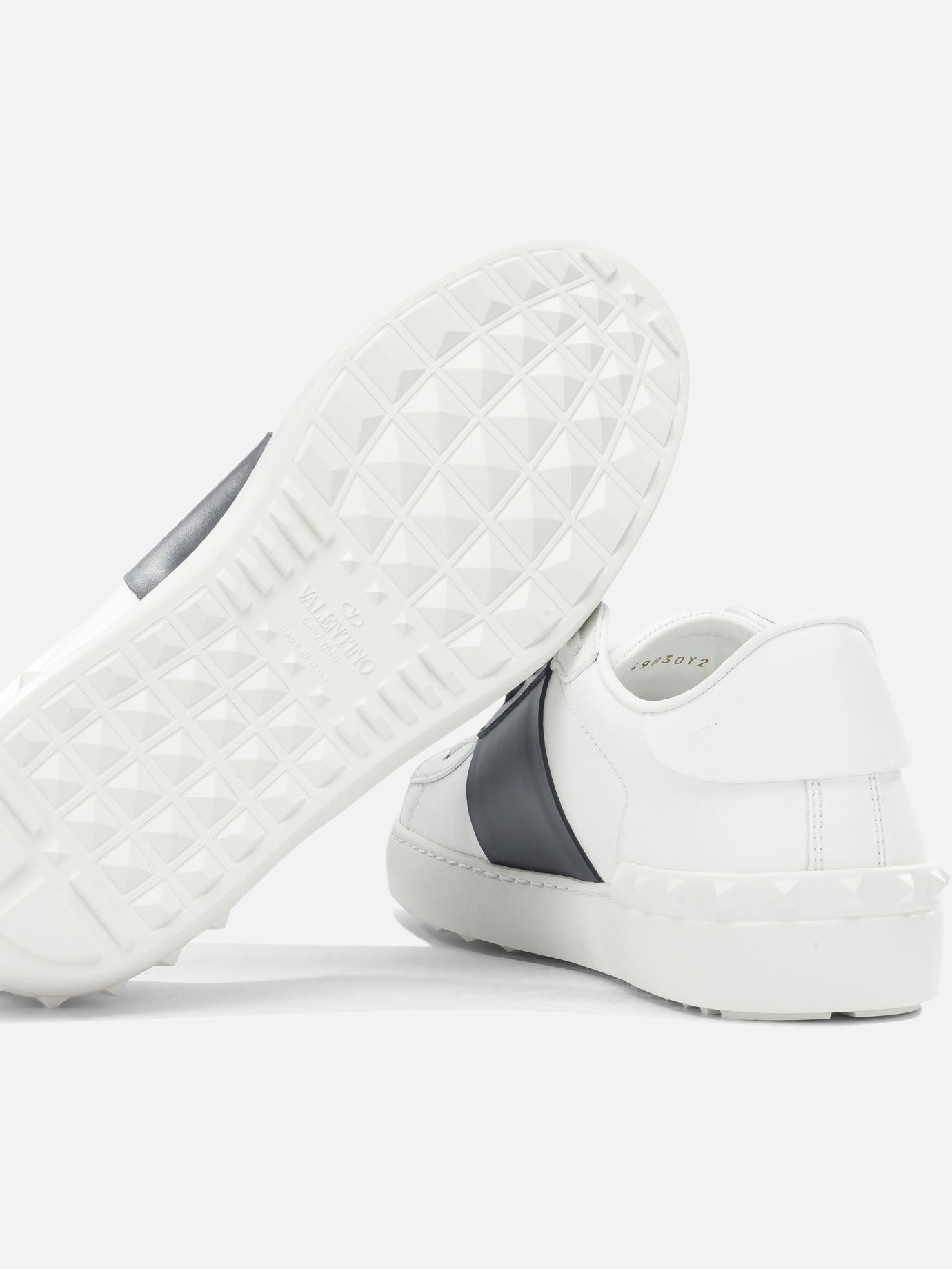 Low top sneakers 100% calf leather - 100% ethylene-vinyl acetate Black - Valentino Garavani Men | PDP | VIETTI Online Store | Zoom-Modal_5