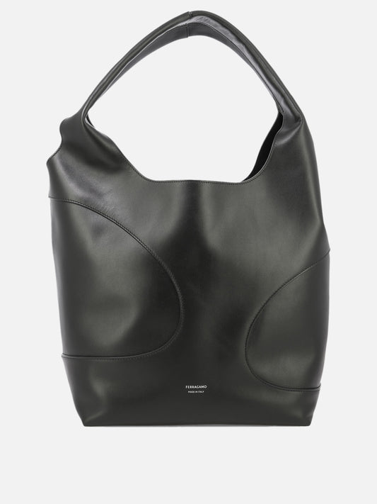 Hobo bag con cut out