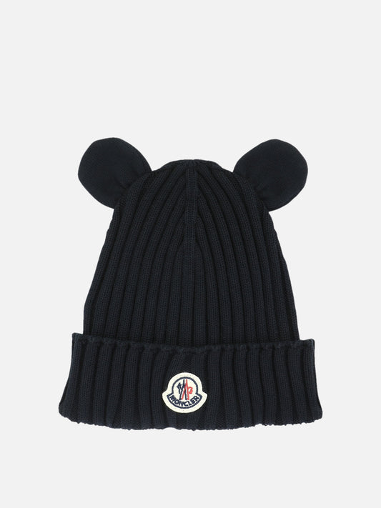 Ribbed beanie with patch