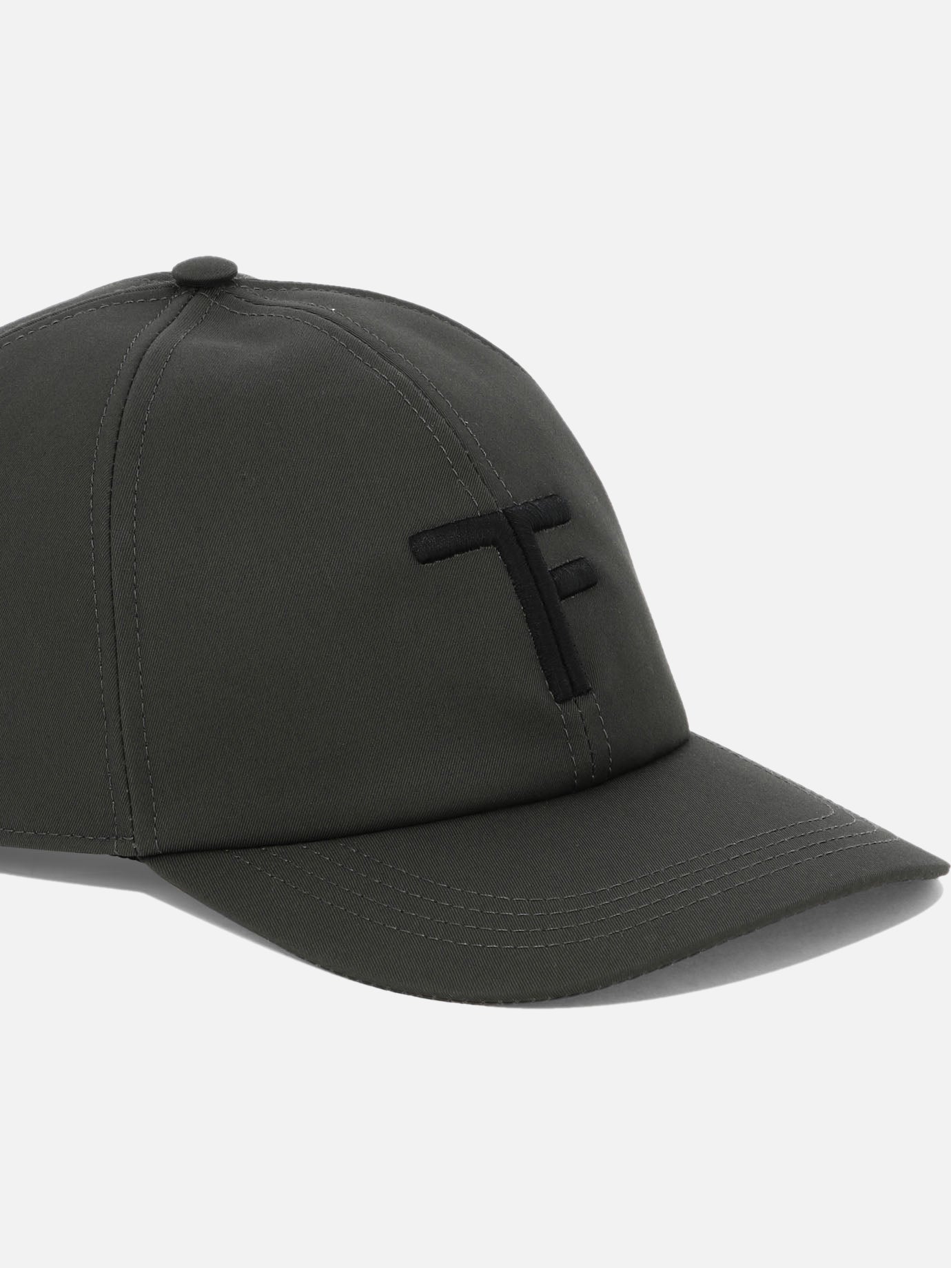Baseball cap with logo