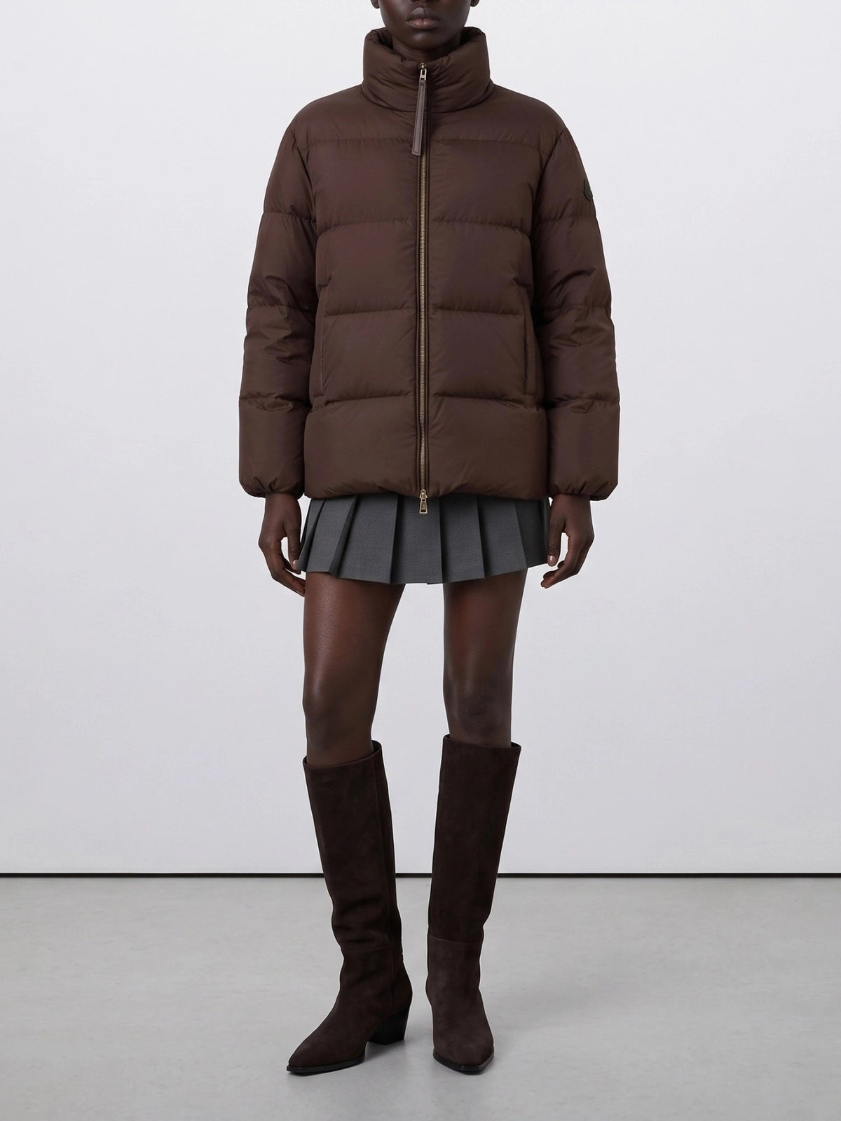Moncler "Vivantesse" Short Down Jacket Brown - VIETTI