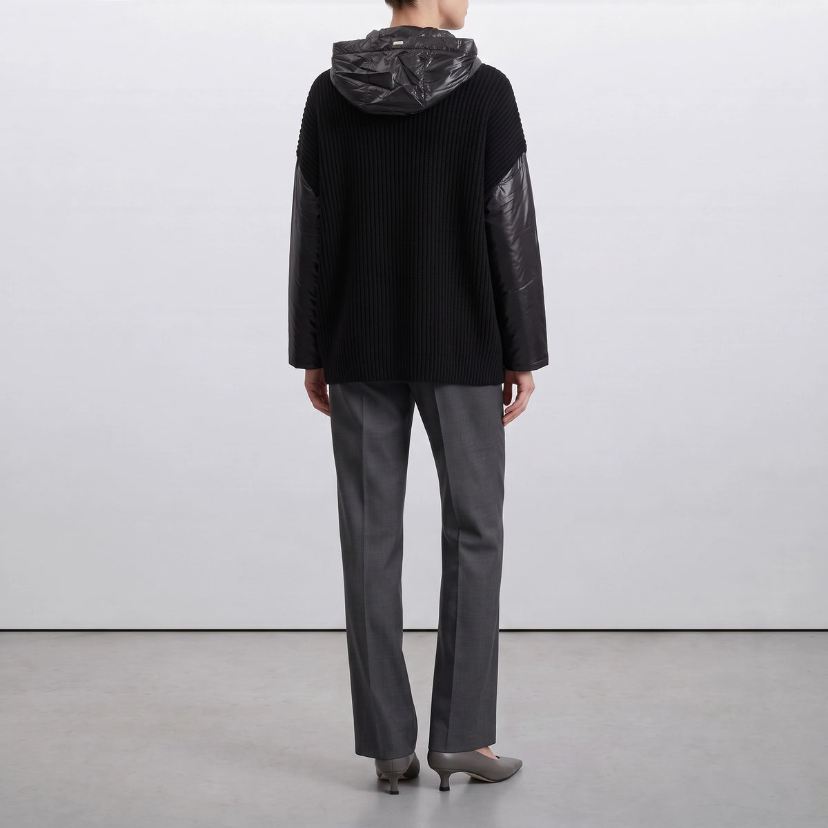 Herno "Resort" Quilted Jacket Black - VIETTI