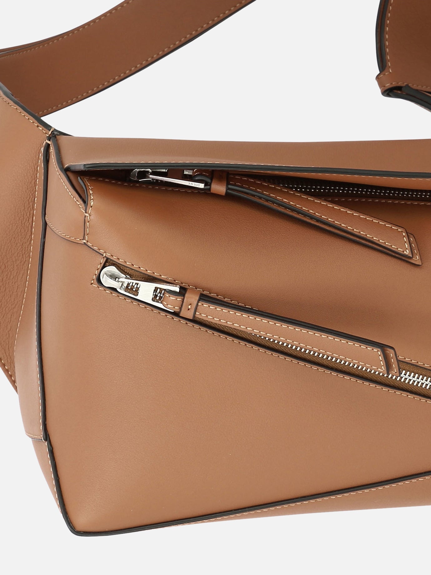 Bumbag 100% leather  Marrone - Loewe Uomo | PDP | VIETTI Online Store | Zoom-Modal_5
