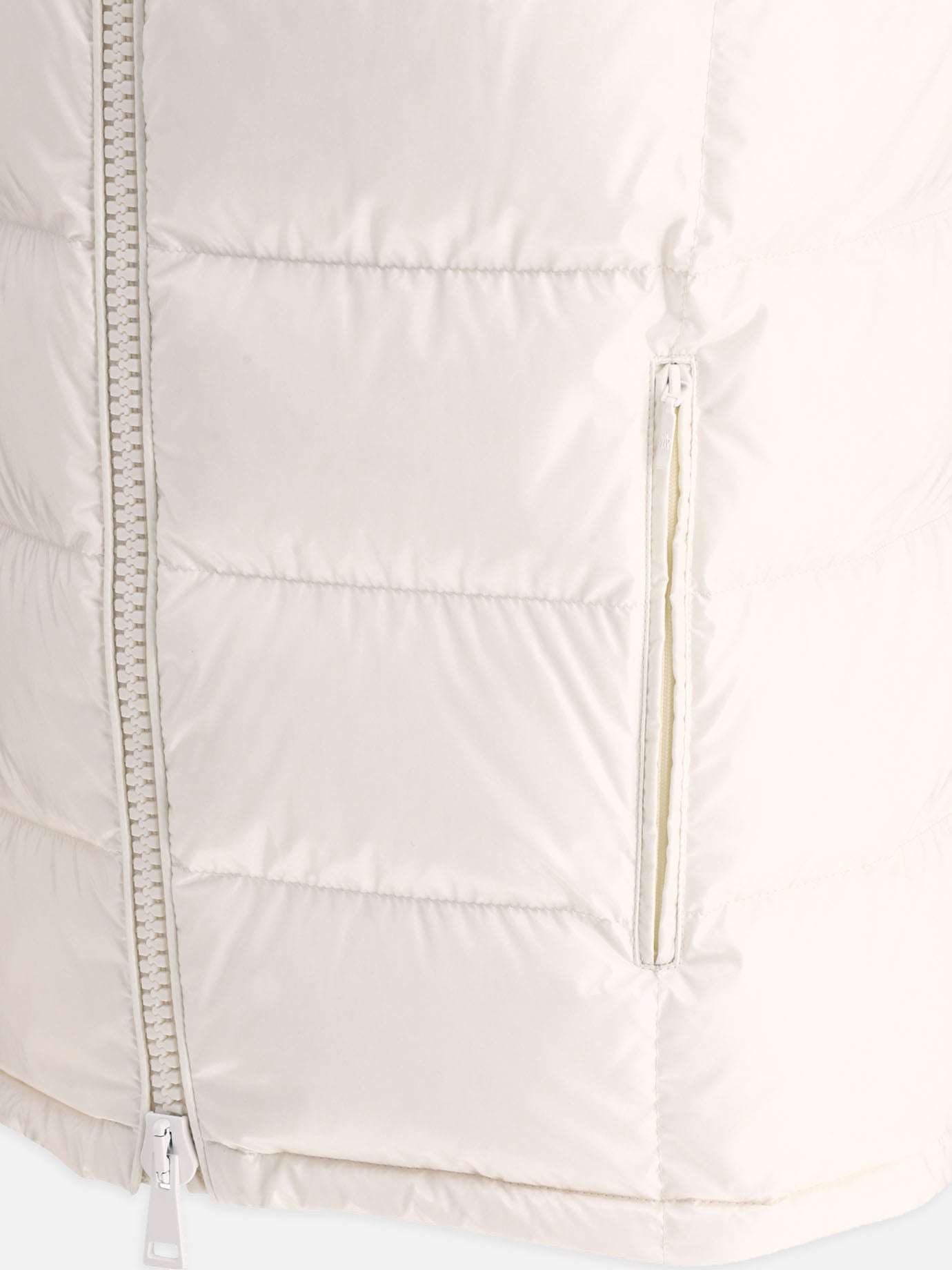 Giacche smanicate 100% polyamide - Padding: down and feathers  Bianco - Moncler Donna | PDP | VIETTI Online Store | Zoom-Modal_4
