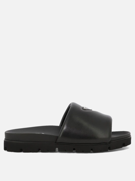 Padded nappa leather slides