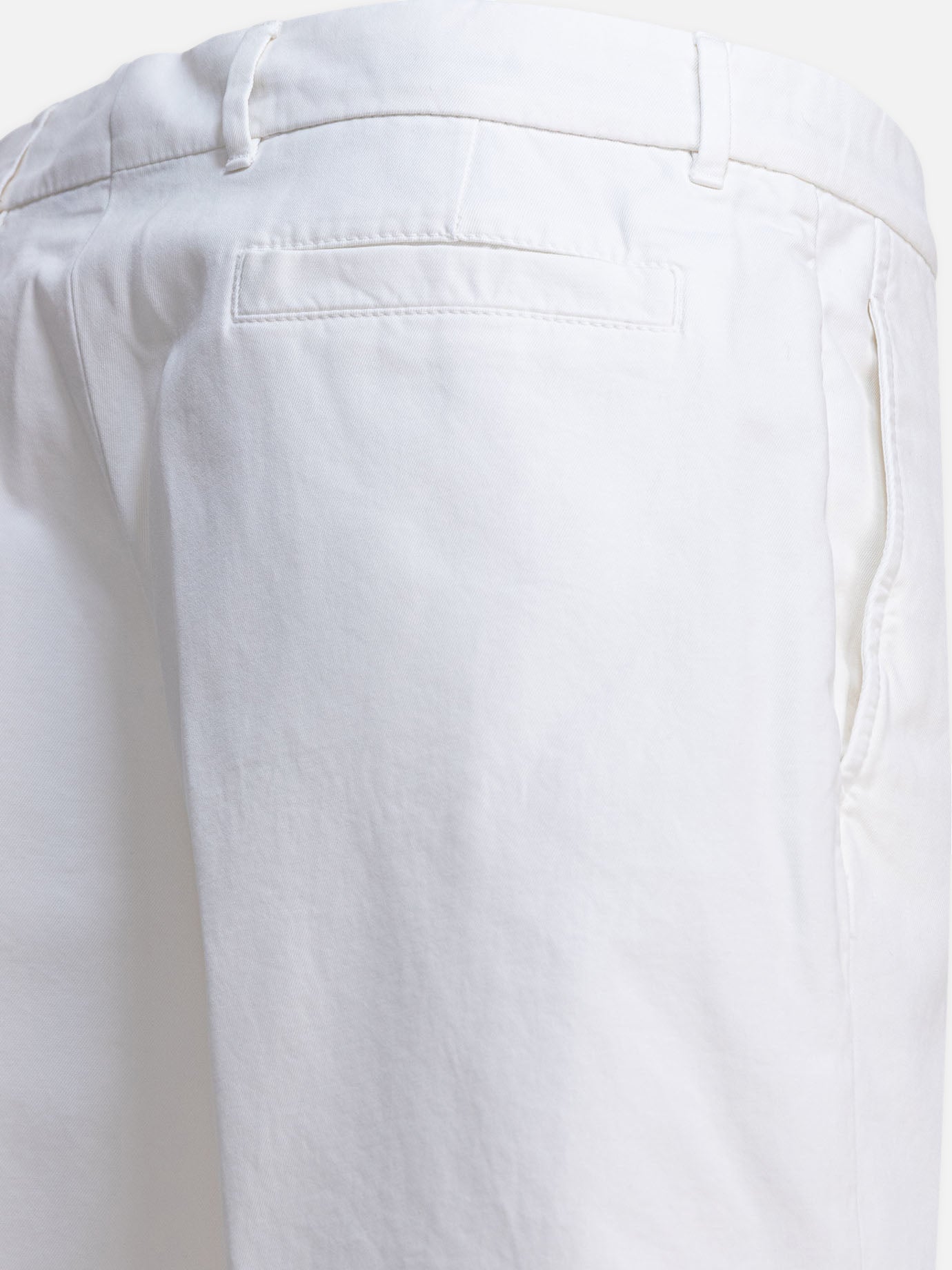 Short cinque tasche Solid colour  Bianco - Brunello Cucinelli Uomo | PDP | VIETTI Online Store | Zoom-Modal_4

