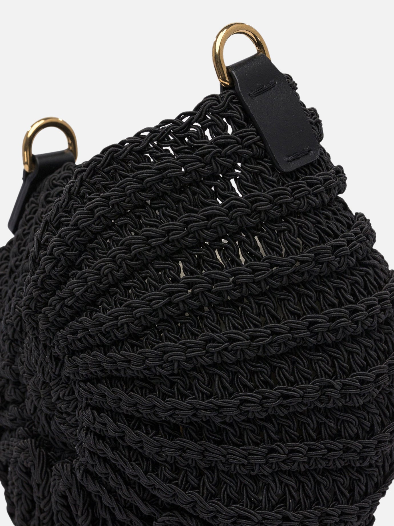 【関税&送料込】Chloe Black Leather Sea Treasures Crossbody Chloe Sea Treasures Crossbody Bag in Black | FWRD