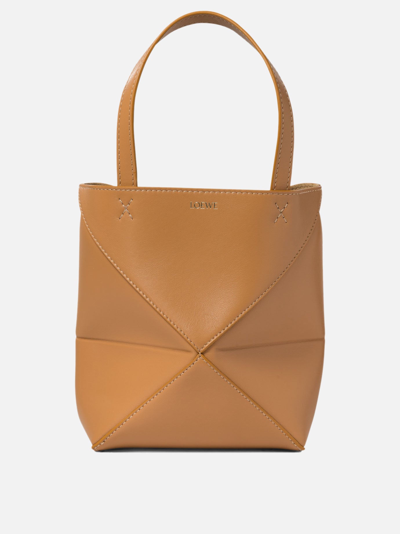 Loewe – tagged 