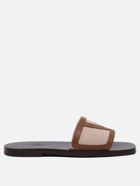 Valentino Garavani "Viva Superstar" slides 10468991_38 Beige 1