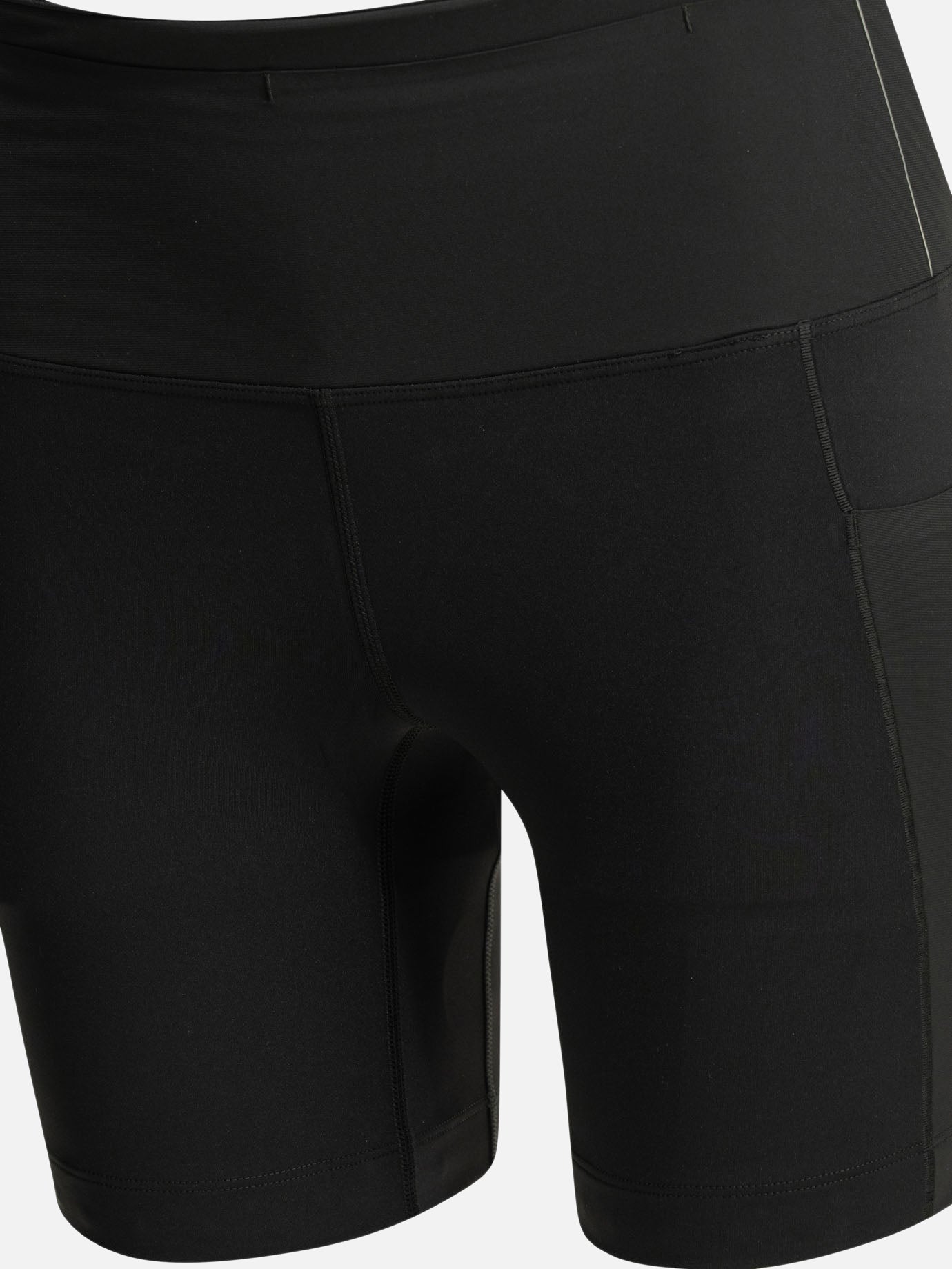 Short utility Logo  Nero - Arc'teryx Donna | PDP | VIETTI Online Store | Zoom-Modal_4
