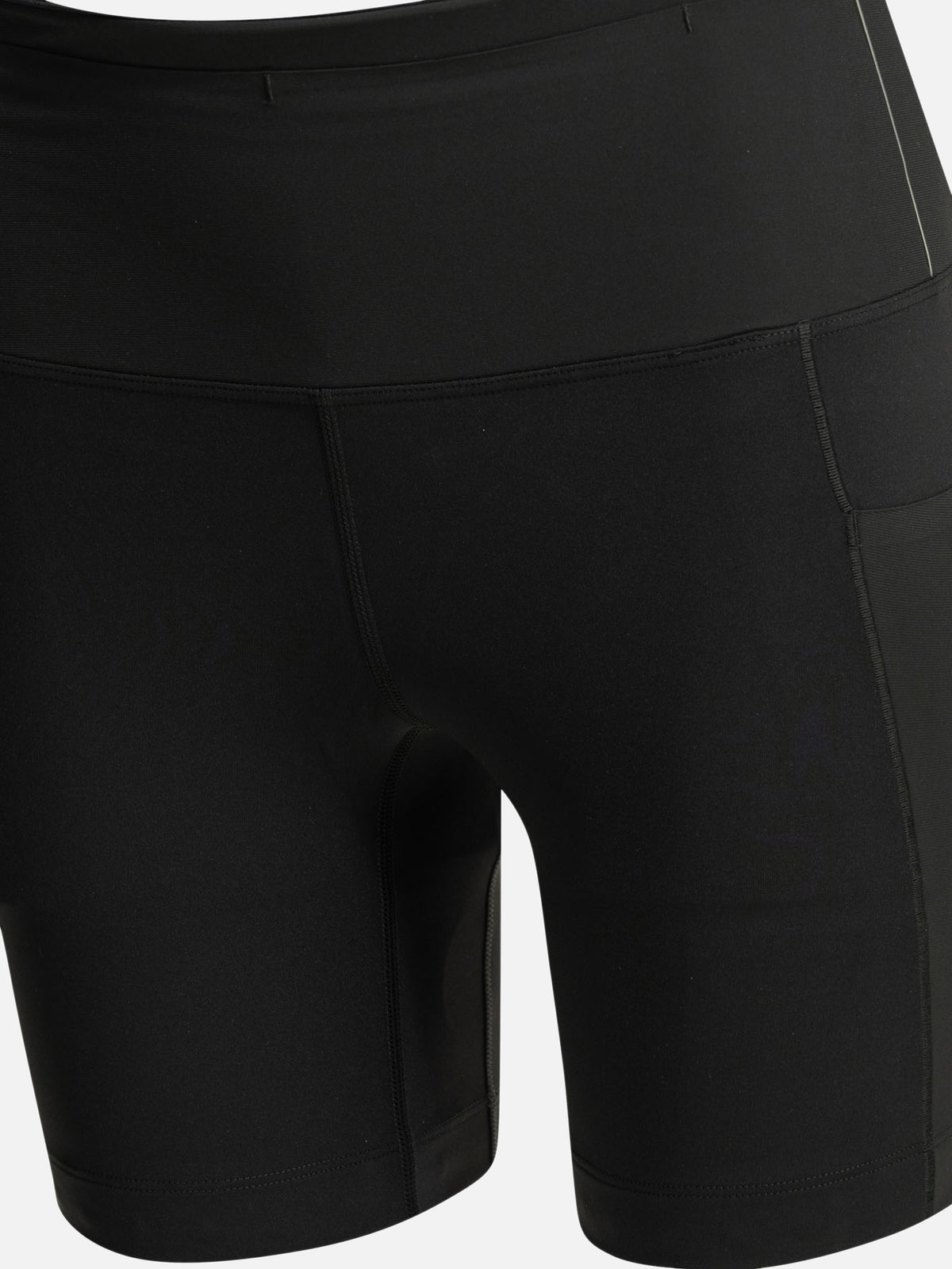 Arc'teryx "Essent High Rise" utility shorts Black - VIETTI