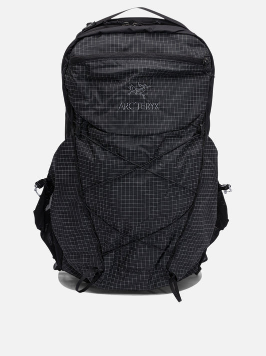 Arc'teryx "Aerios 18" sports backpack Black

