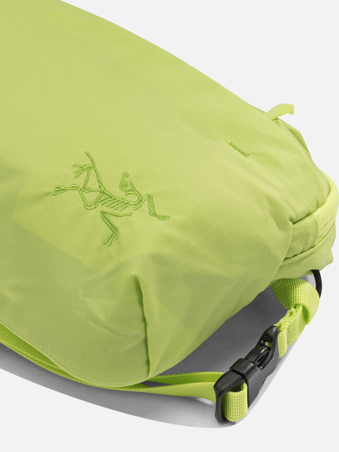 Small bags 100% nylon - Padding: 100% polyethylene - Lining: 100% polyester  Green - Arc'teryx Men | PDP | VIETTI Online Store | Zoom-Modal_4
