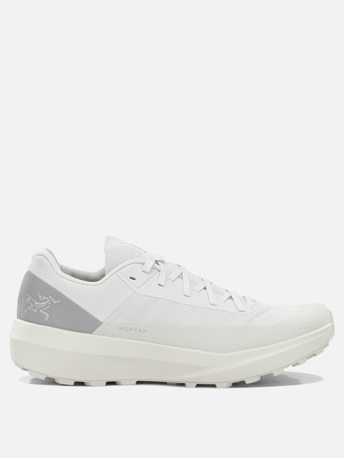 Arc'teryx "Norvan LD 4" low sneakers White