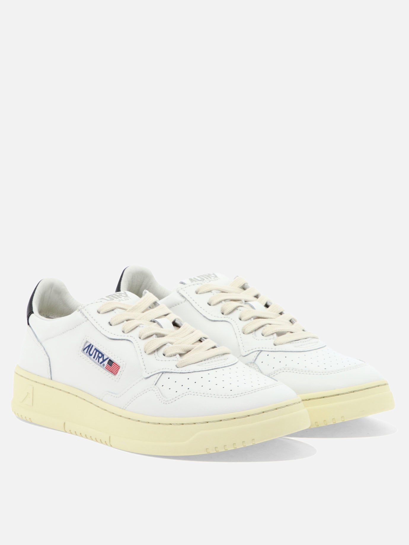 Low top sneakers 100% cow leather - 100% rubber  White - Autry Men | PDP | VIETTI Online Store | thumbnail_2